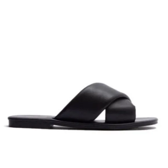 !! NEW !! Criss Cross Padded Slide Sandals in Black - Picture 5 of 6